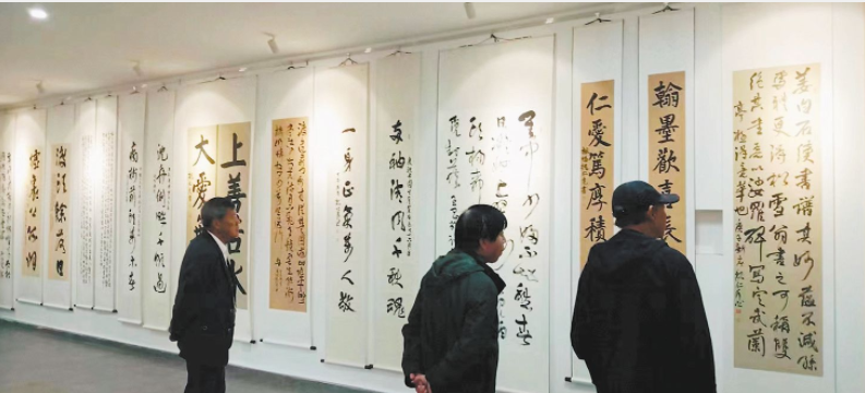 魏仁虎書法作品展舉行